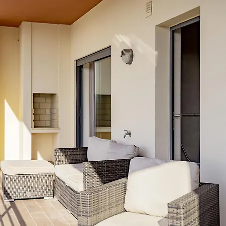 1 With Pool By Homing *